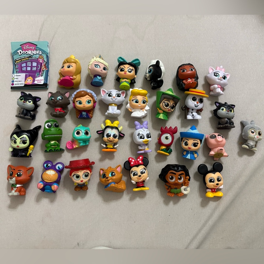 Bundle of Series 5 Disney Doorables